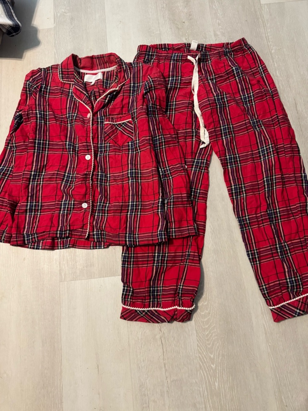 Victoria's Secret Red Plaid Two-Piece Pajama‎ Set